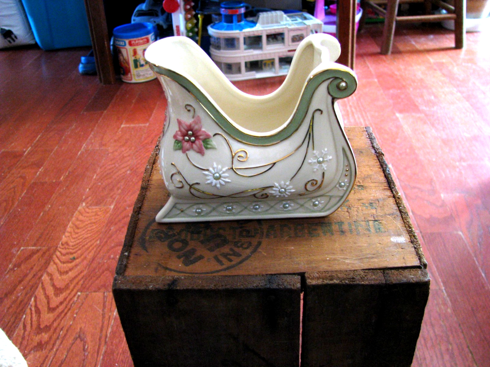 Vintage Lenox Porcelain Holiday Sleigh-Nice