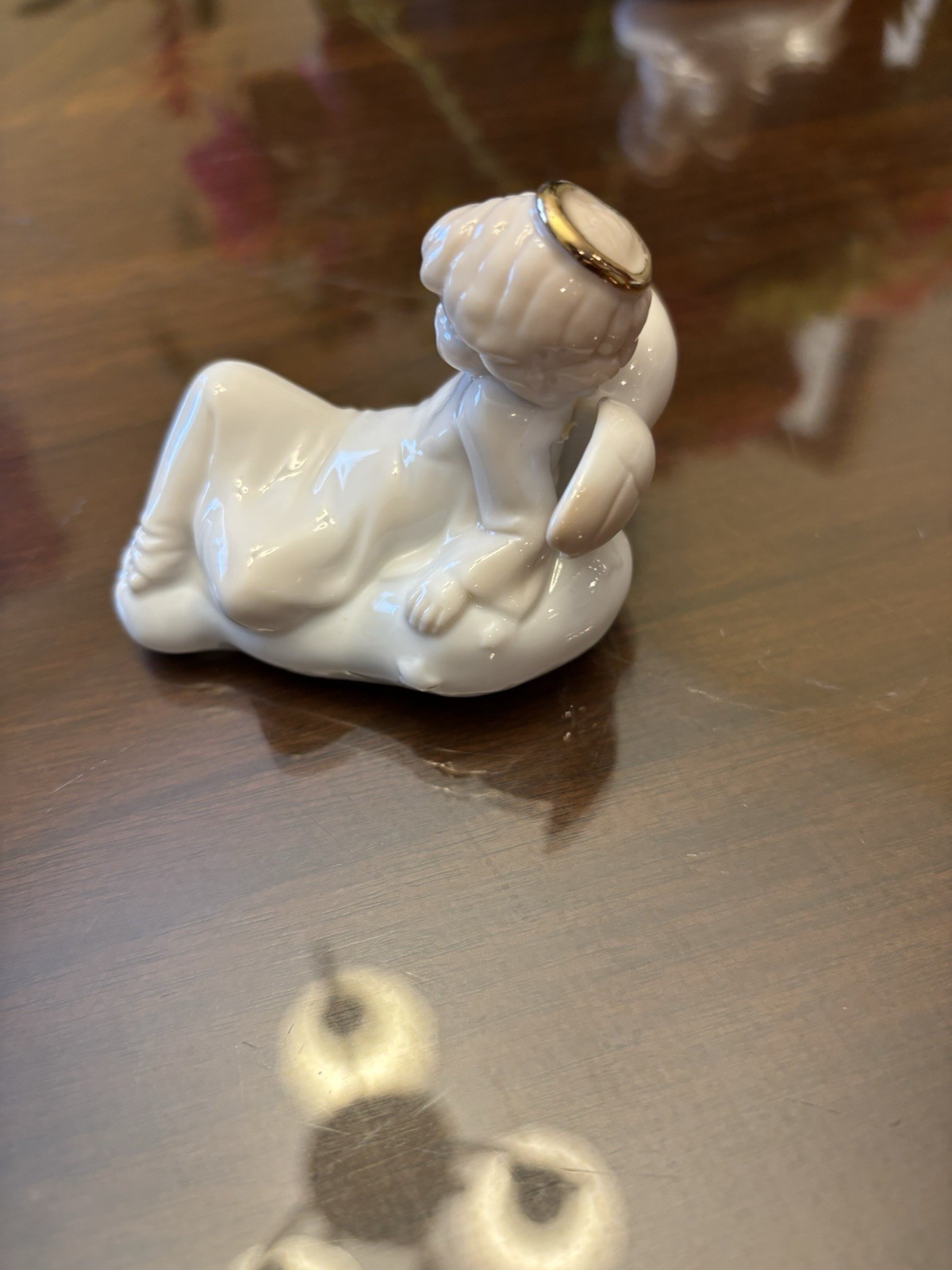 2 Russ Berrie Porcelain Angel Figurines Item 15472 Excellent Shape