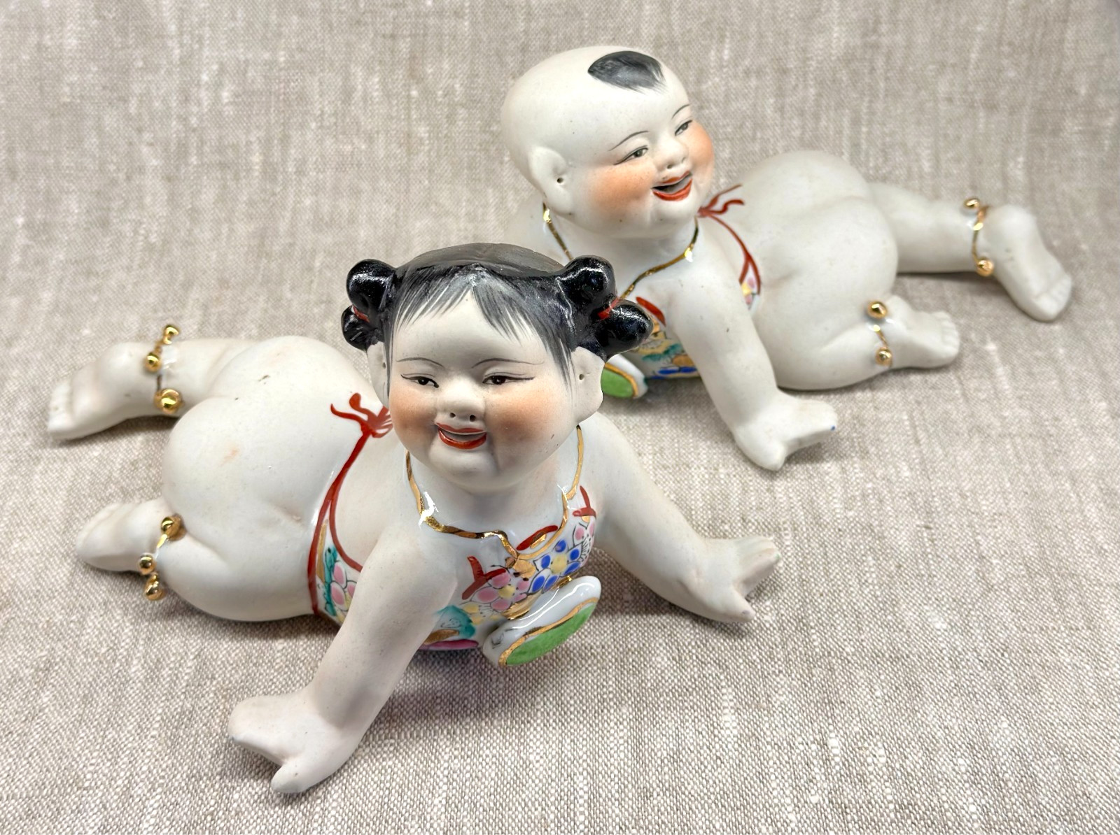Vintage Chinese Porcelain Piano Babies Pair Hand Painted Crawling Figurines Set