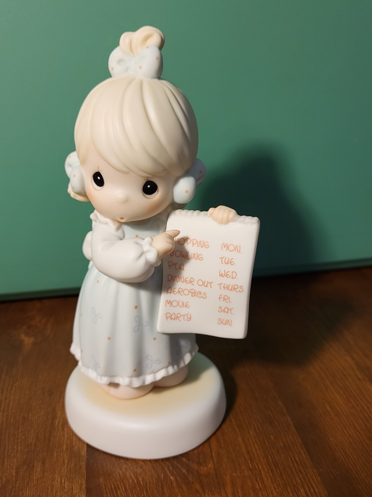Precious Moments “Have You Any Room for Jesus” #261130 w/original box