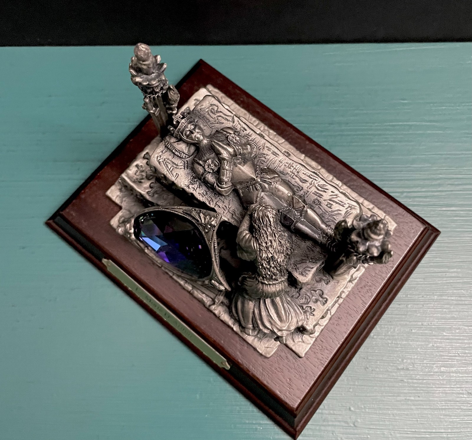 Tudor Mint Pewter King Arthur Queen Guinevere Excalibur Sword Camelot Art Statue