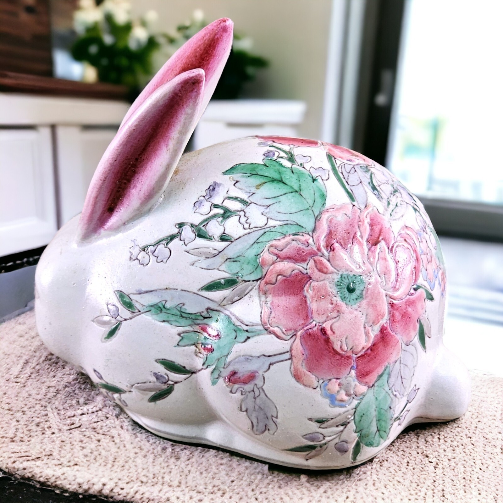 VTG Tobacco Leaf Porcelain Animal Figurine Pink Rabbit Chinoiserie Bunny Floral