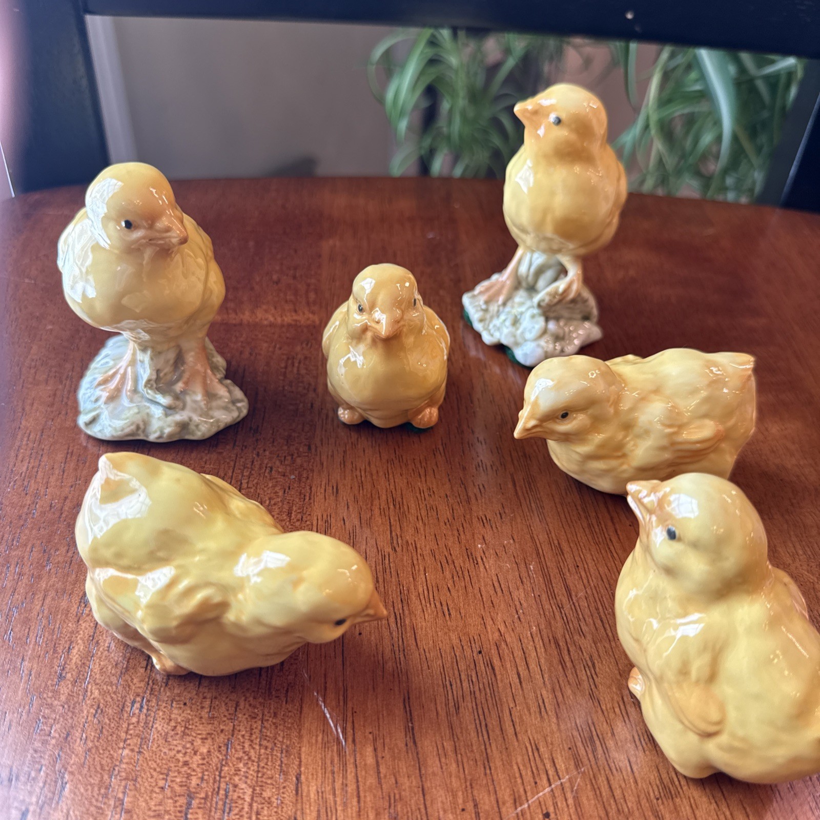 Vintage Lefton Chicks Porcelain Family 2 Adults 4 Chicks Japan READ DISC