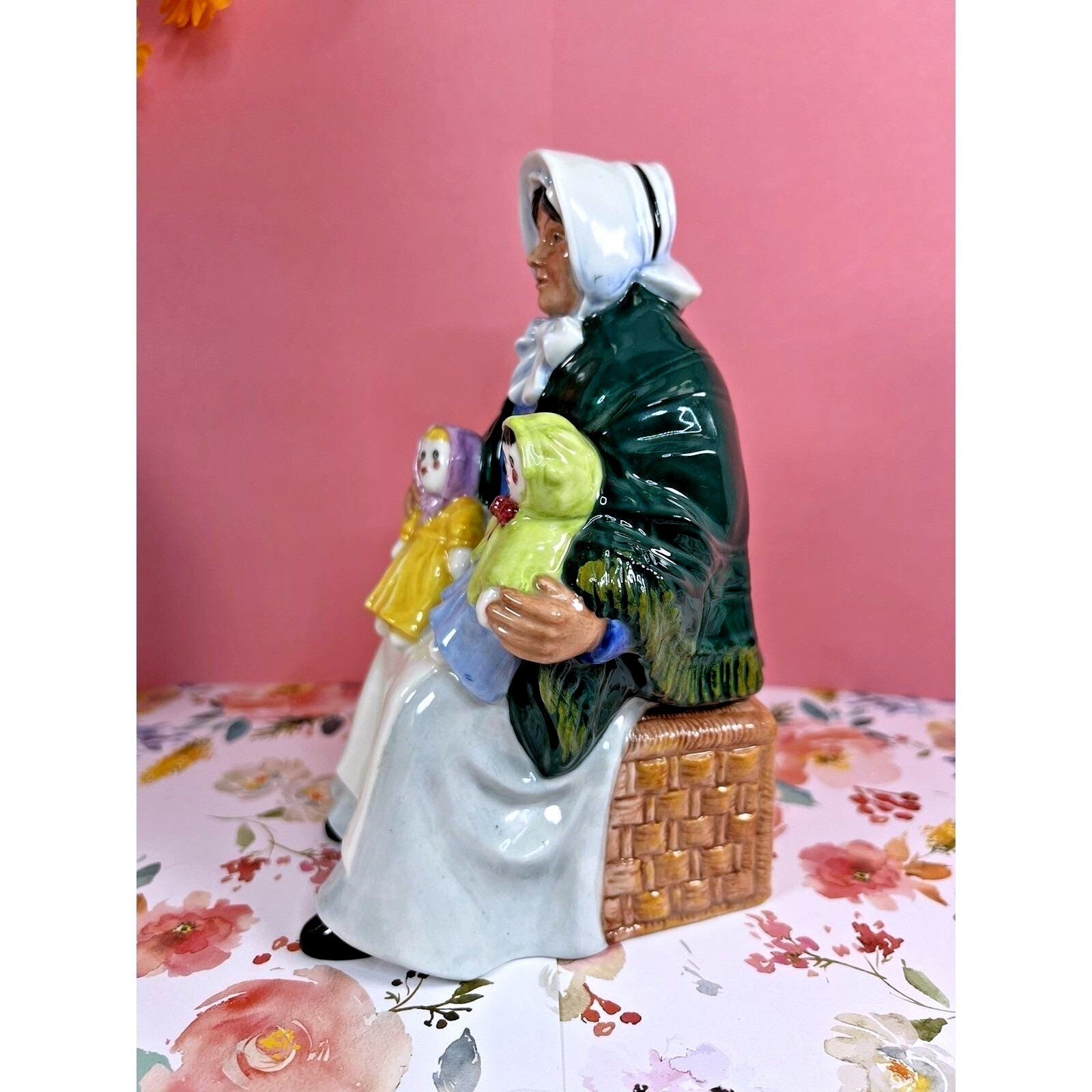 Royal Doulton “The Rag Doll Seller” Figurine HN2944-7″Tall – Excellent Condition