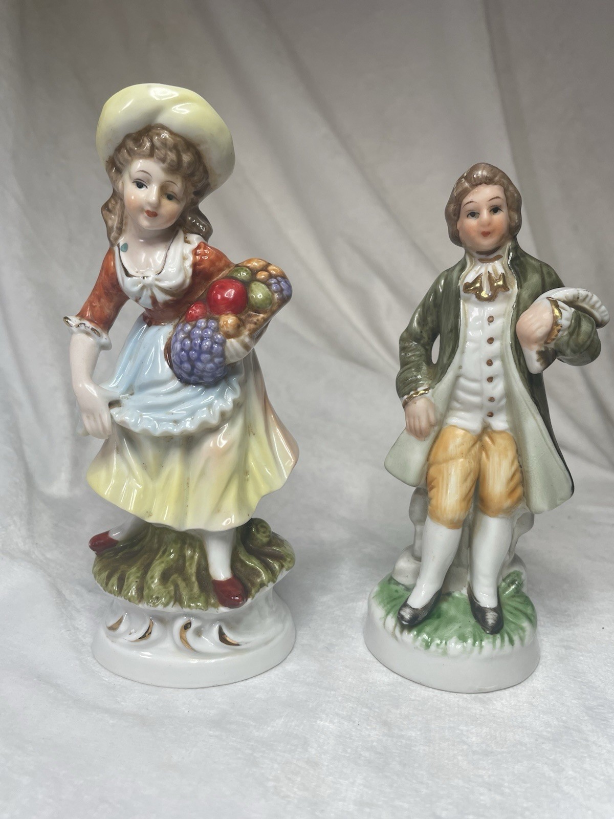 Vintage 1950s–1970s Porcelain Figurine Couple – Hand Painted