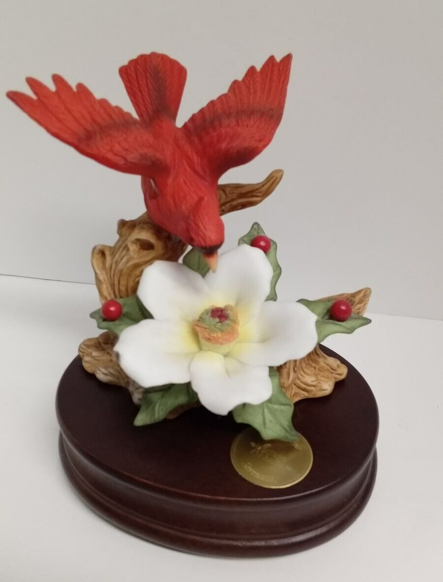 Vintage Heritage House ‘Springtime Serenades: CARDINAL’ Figurine with music box