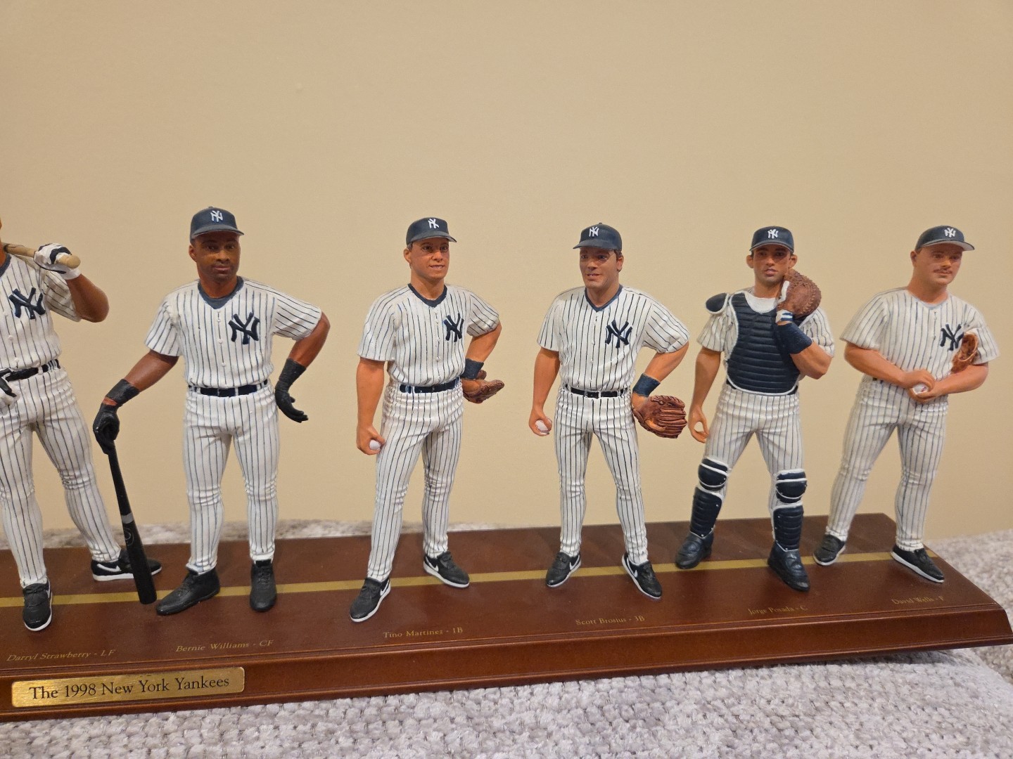 DANBURY MINT 1998 NEW YORK YANKEES TEAM LINE UP 10 FIGURE SET COLLECTIBLE VNTAGE