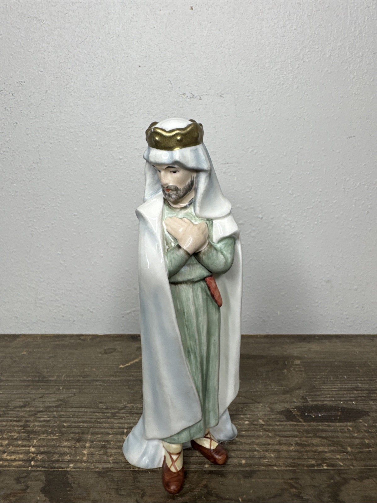 Vtg GOEBEL Hummel NATIVITY Standing King Figurine W Germany WISE MAN HX323