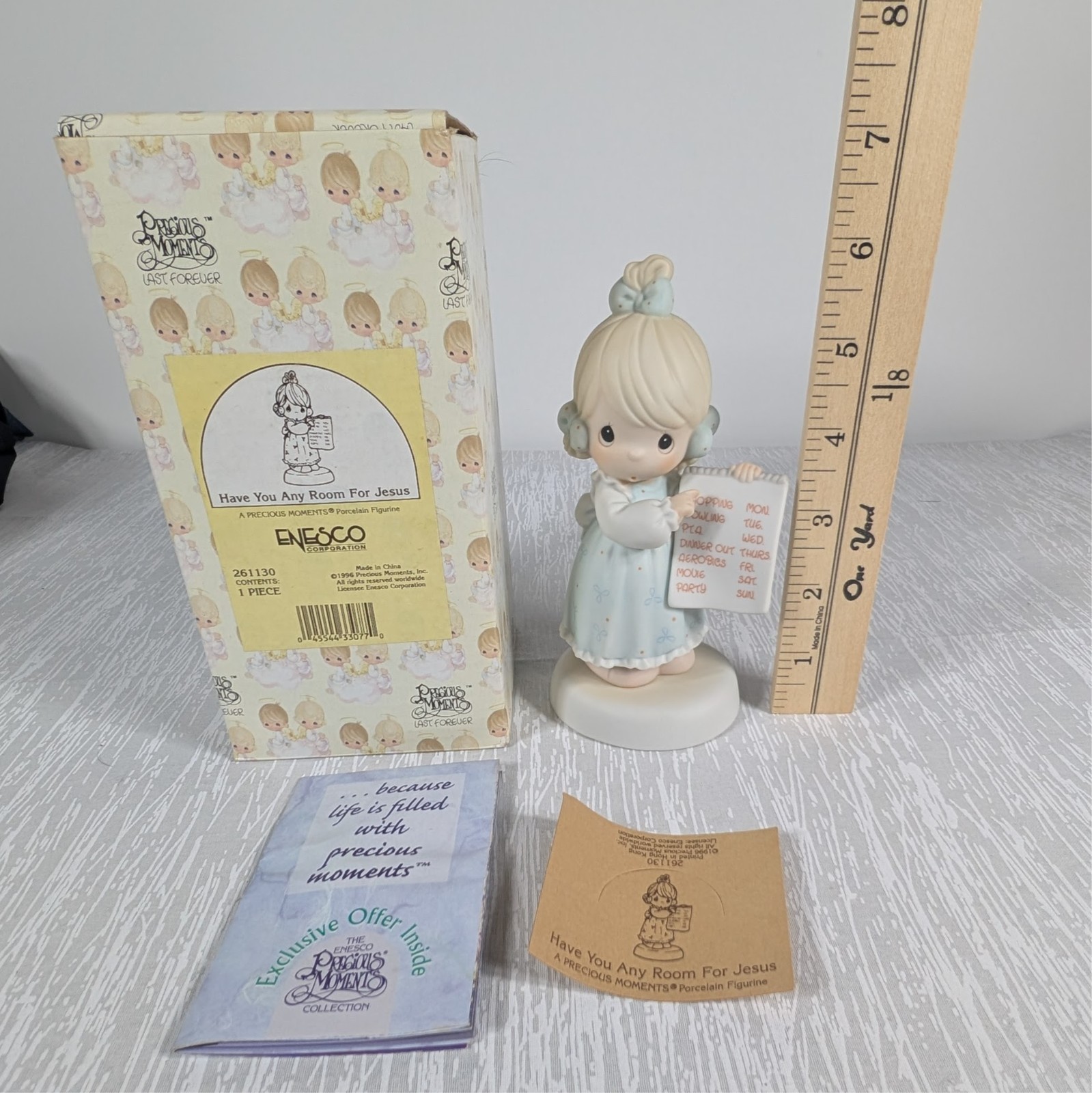Precious Moments Porcelain Figurine Have You Any Room For Jesus Girl with List