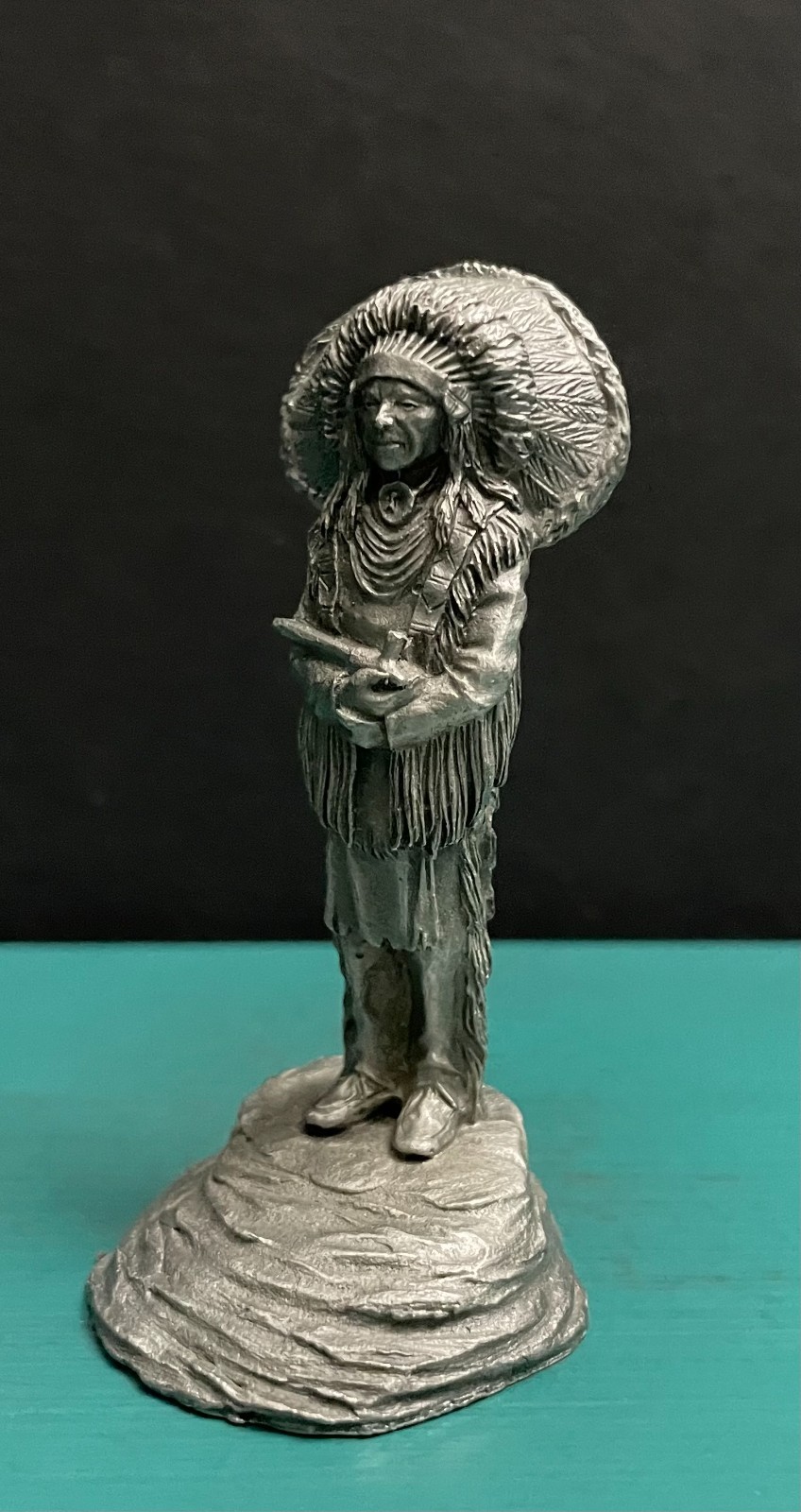 Valiant Studio Diamond Jubilee Pewter Native American Indian Chief Pipe Figurine