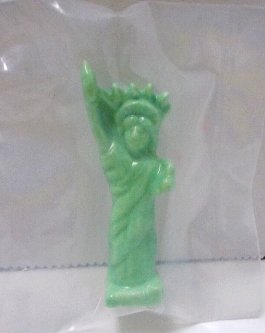 Red Rose Tea Wade World Monument Series STATUE OF LIBERTY FIGURINE – New in Pack