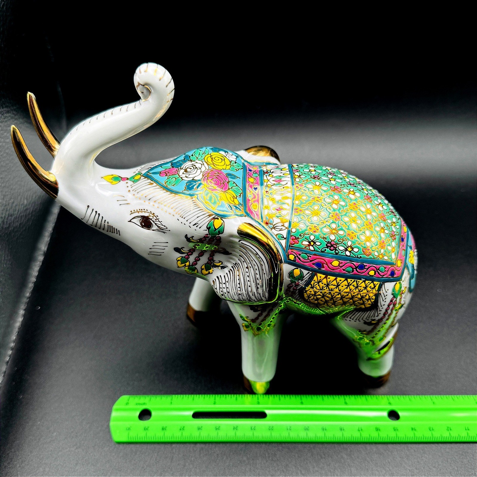 Hand Painted Thailand Porcelain Elephant CSD Commando Presentation Box Rare