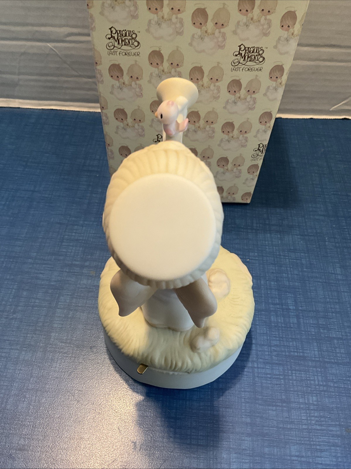 Precious Moments 1981 “Rejoice O Earth” music box playing “Joy to the World”