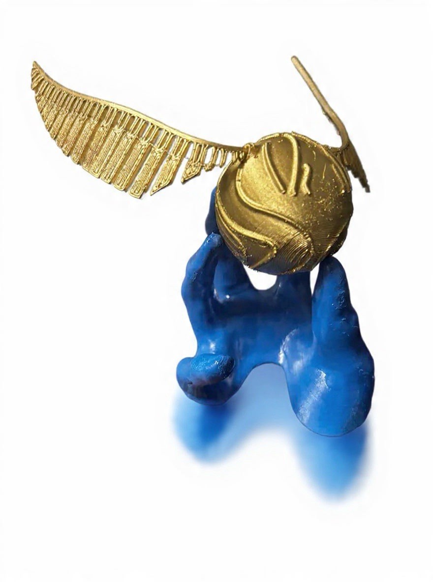 3D print Golden stitch with stand….pick your house.
