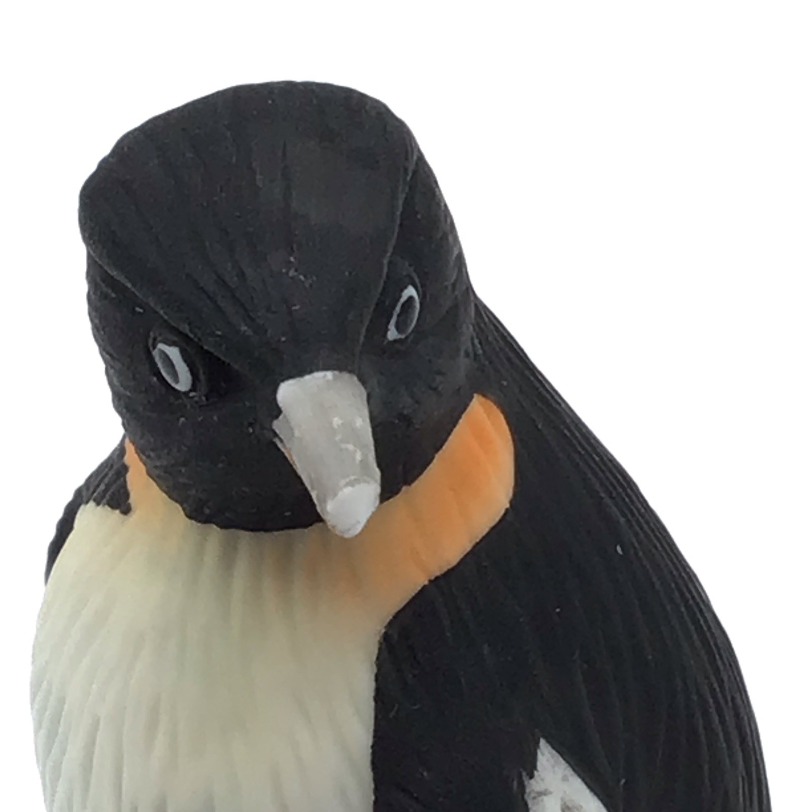 Lefton Nest Egg Collection 06836 Emperor Penguin Family Figurine
