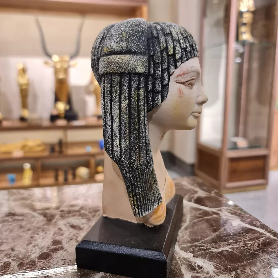 Elegant Head of princess Meritaten, Museum Reproduction Replica with Certificate