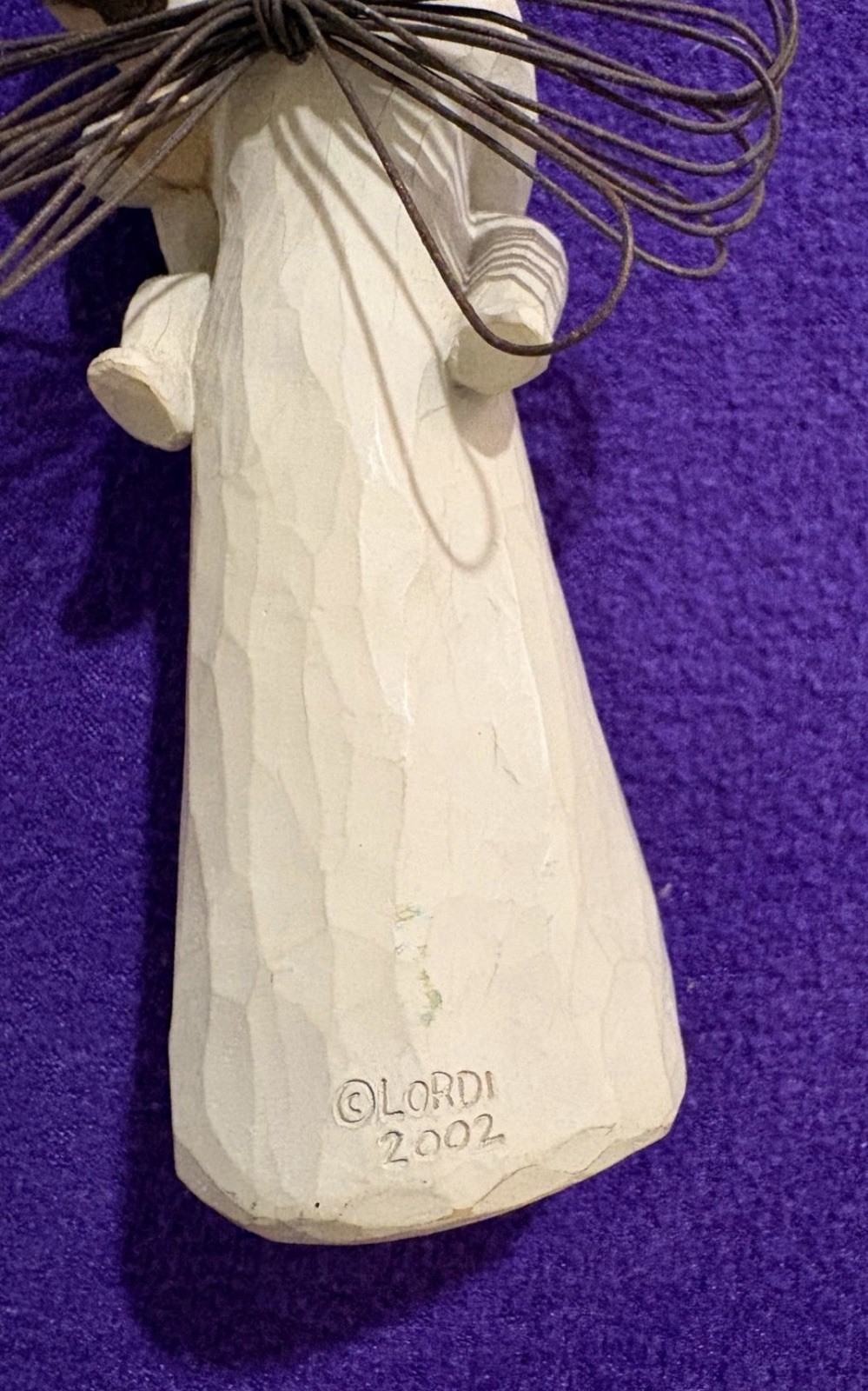 Willow Tree 5.5″ Angel’s Embrace 2002 Susan Lordi Demdaco Angel w/Baby Figurine