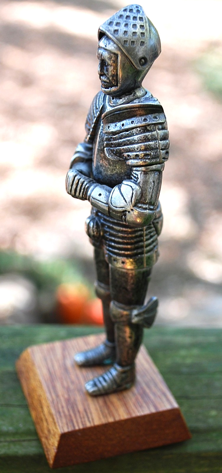 Vtg Heavy Cast Metal MEDIEVAL KNIGHT Figurine W Movable Visor DETAILED No Sword