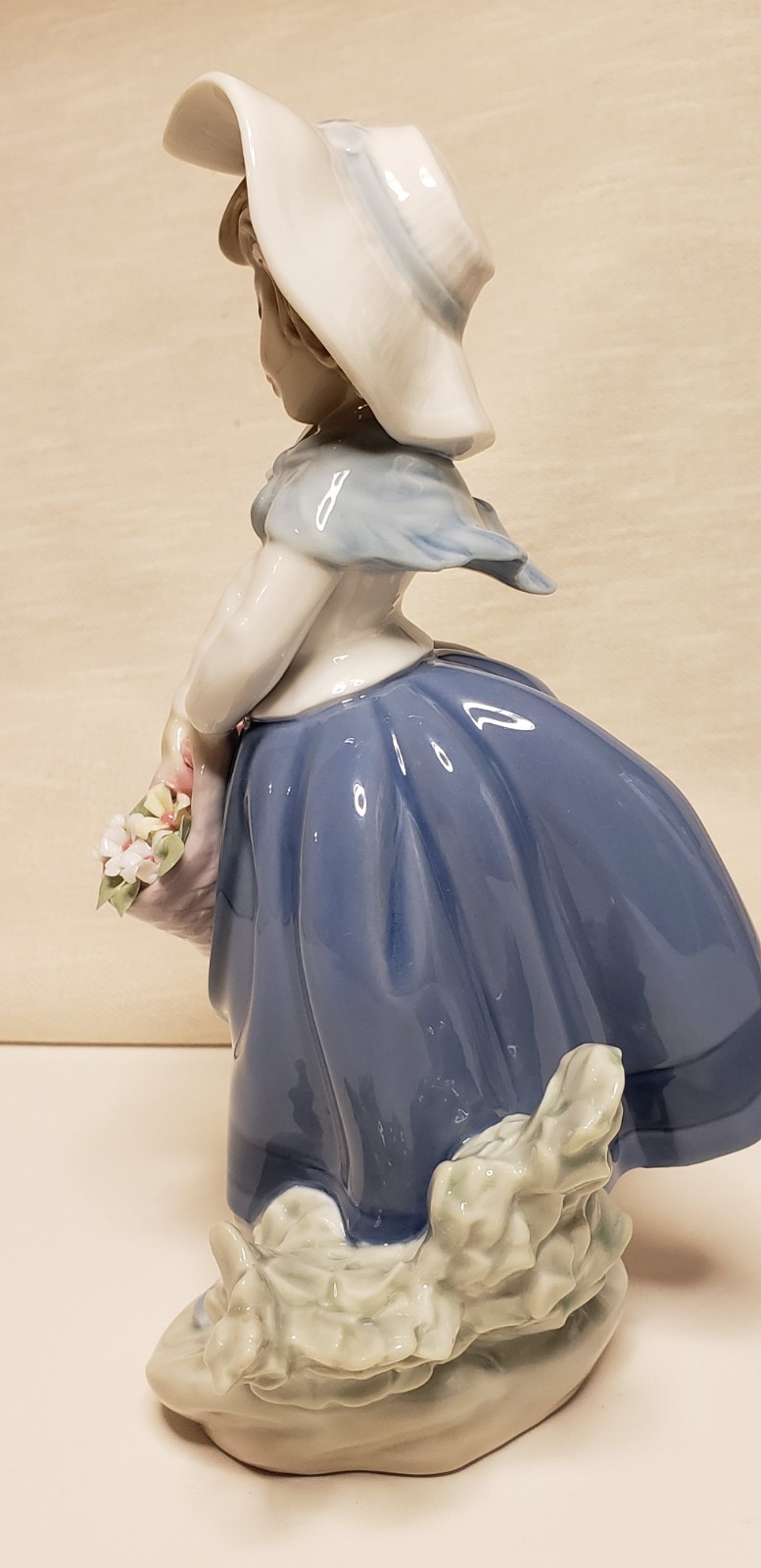 Lladro Figurines. Girls with Flowers. 3 in all. Ref.#’s 5221,5222,5223. 3-Boxes