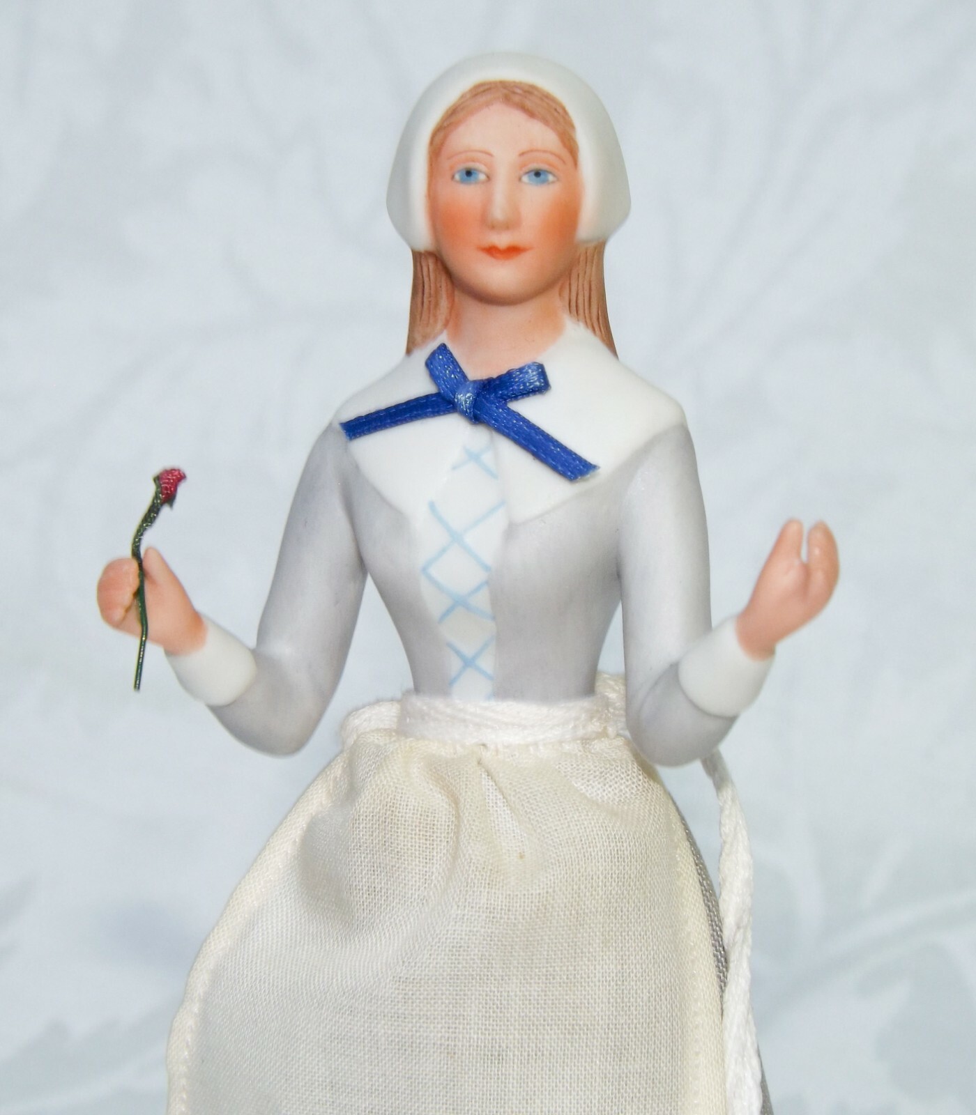 PRISCILLA ALDEN Historical Society Great American Women Figurine