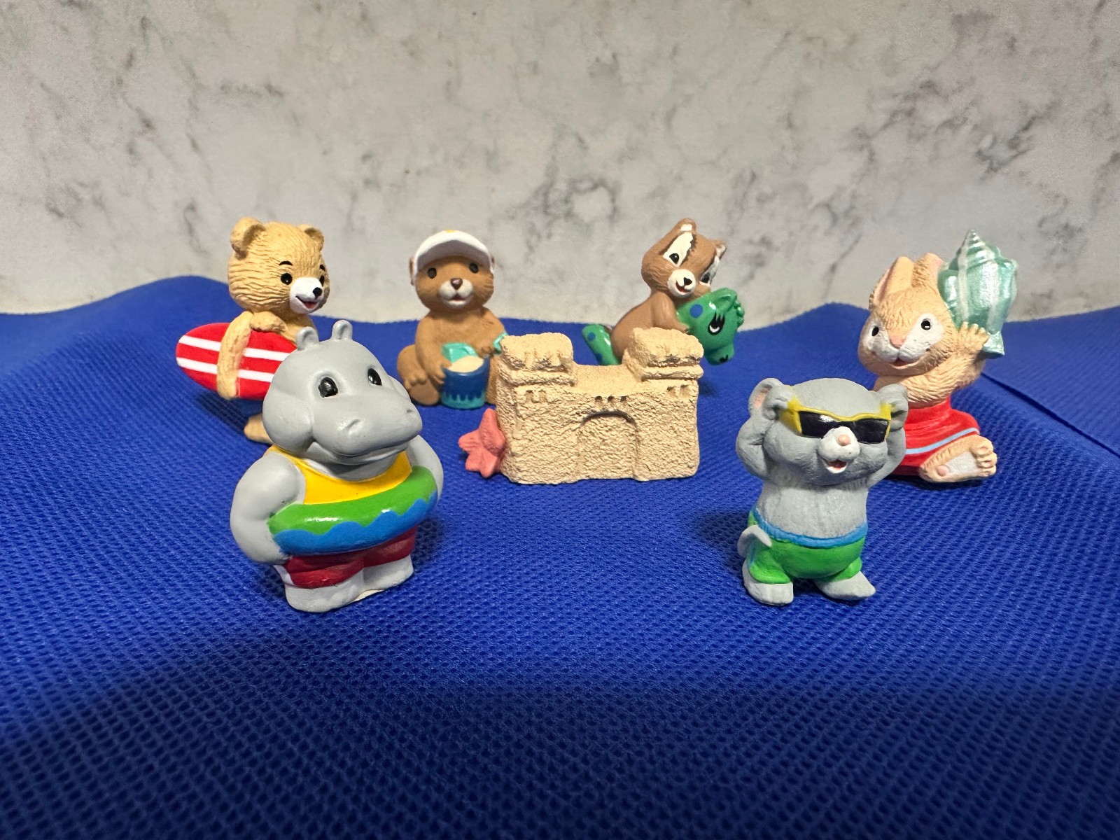 1990’s Hallmark Merry Miniatures Animal Figurines Summer Beach Ocean. Lot of 7