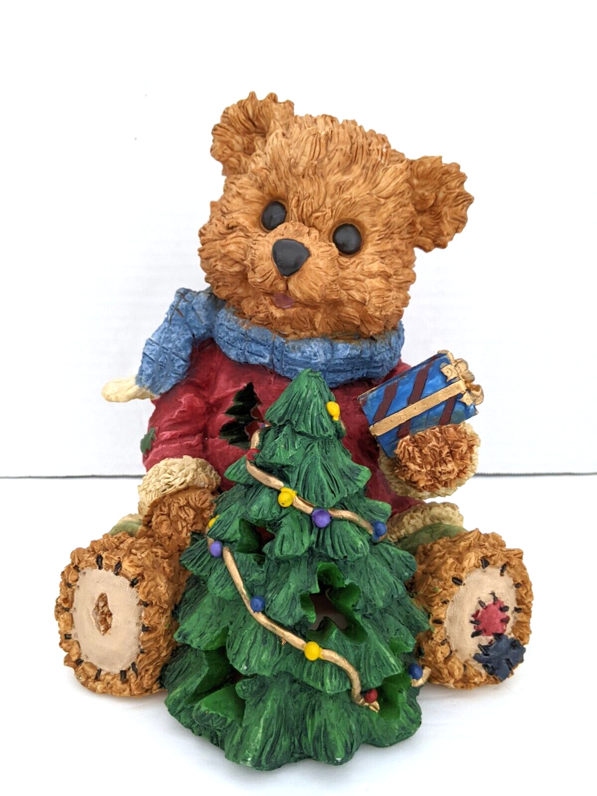 Resin Light Up Night Lite 9″ Santa Bear with Christmas Tree and Gift