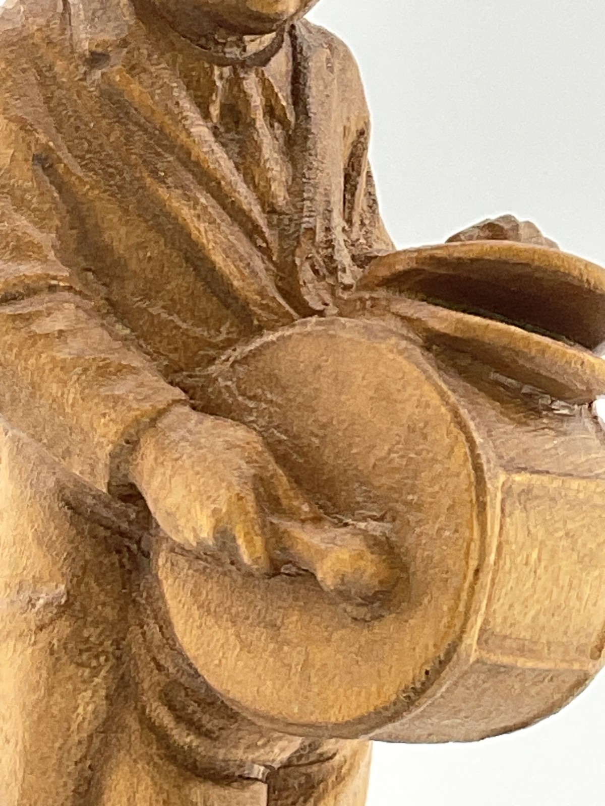 ANRI Italy? Hand Carved Wood Figure wandering musician 4.75”