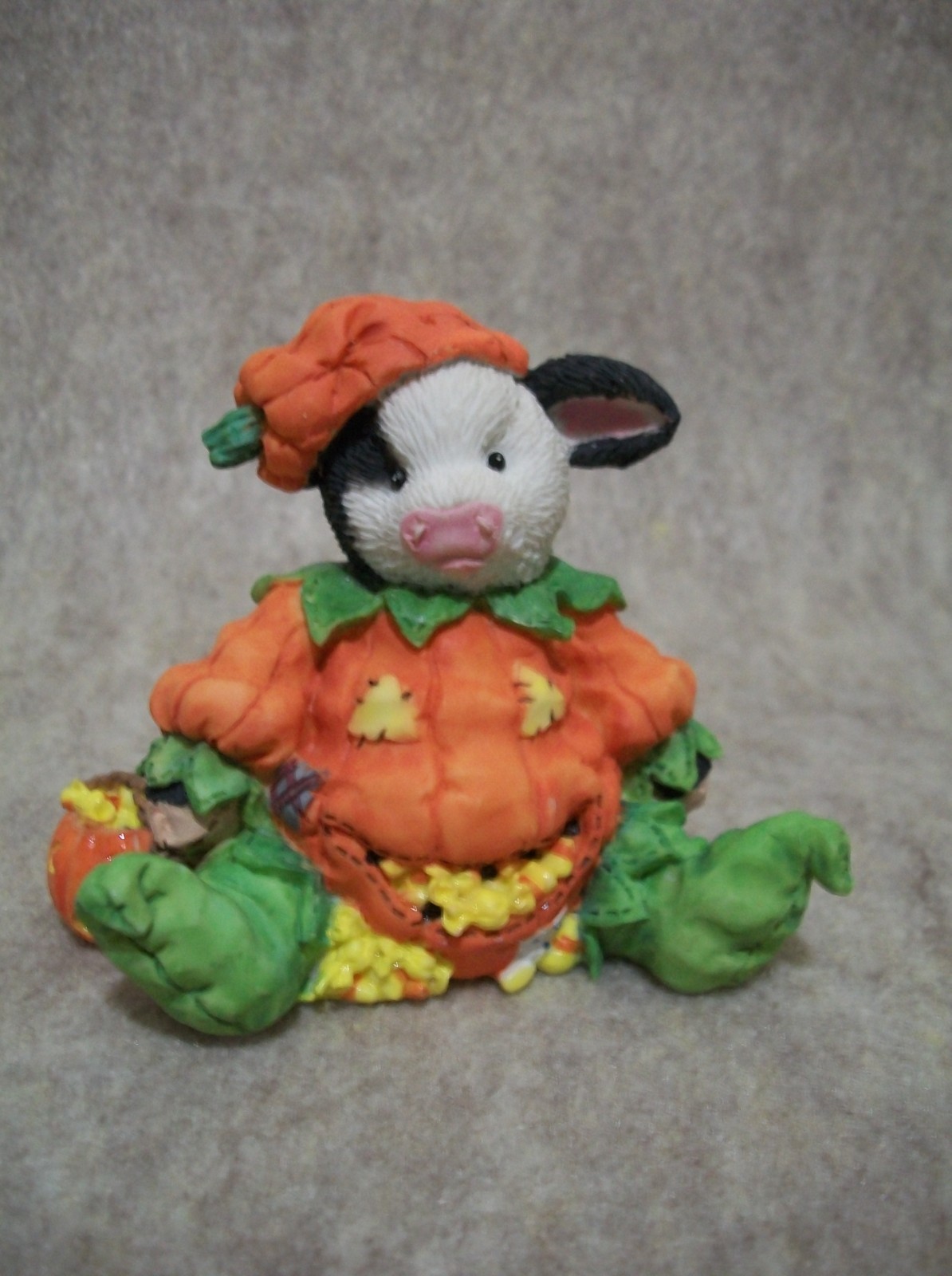 Jack-O-Lantern Moo with Barn – Halloween – Mary Moo Moo Cow Figurine