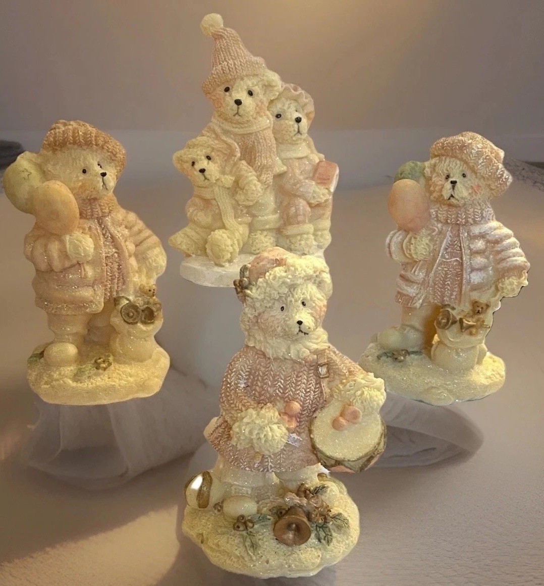 Lot of 4 Greenbrier Polystone Christmas Bear Figurines Snowy Bear Family READ