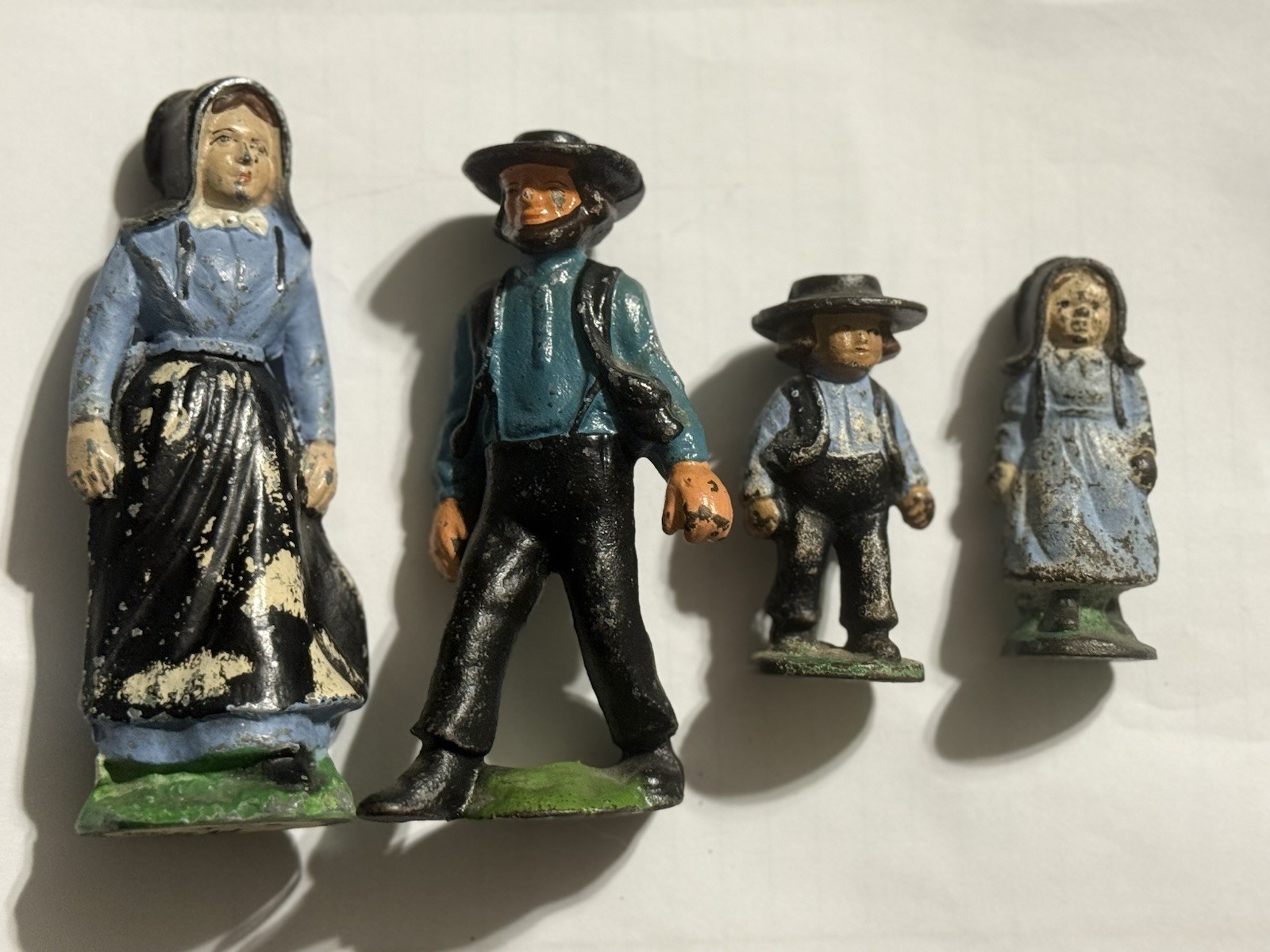 Vintage Hand painted Cast Iron Quaker/Amish Figurines. Family Early 20th Century