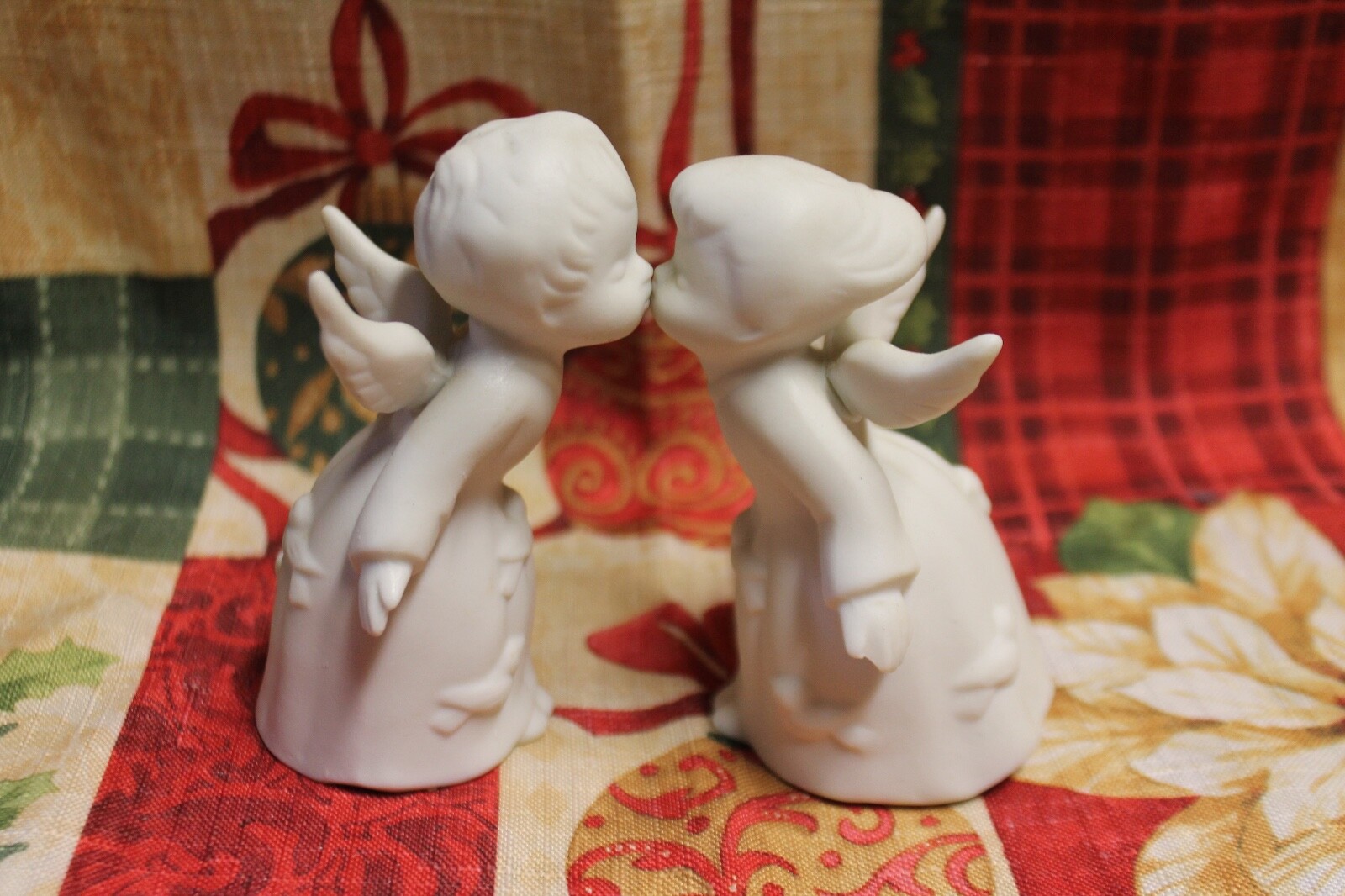 ANGEL Angels JAPAN Japanese 3 1/2” inch KISSING Smooching COUPLE Duo PAIR Set 2