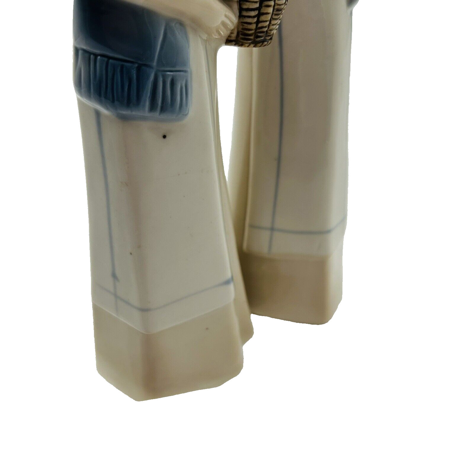 Vintage Imcor Porcelain Figurines Pair Peasant Women 10″ Tall 1950s Japan