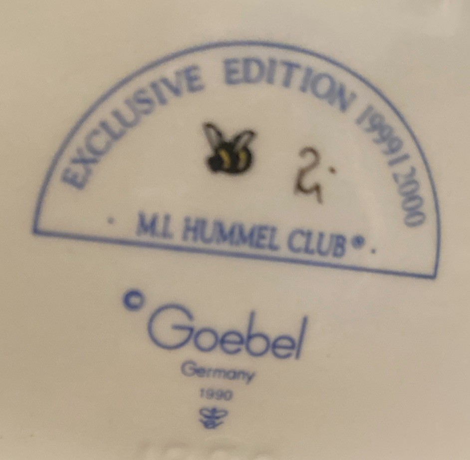 VTG Goebel Hummel Private Conversation Figurine #615 Bee Signed TM2 4.5”