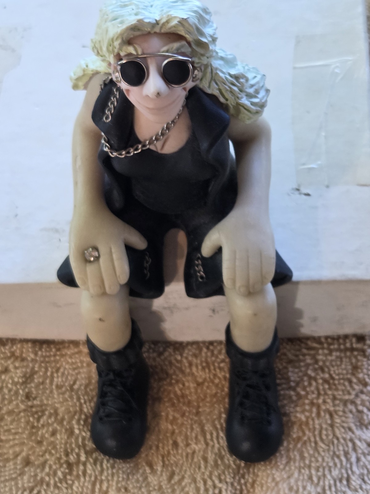 Diane Manning Lim Ed Shelf Sitter Figurine- Hippy Gandma