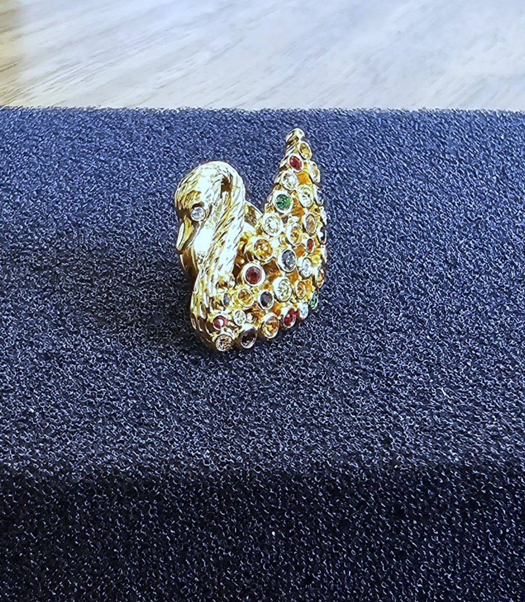 🦢 Swarovski Crystal MINI 1995 SCS Gold Multicolored Swan Figurine Pin Brooch