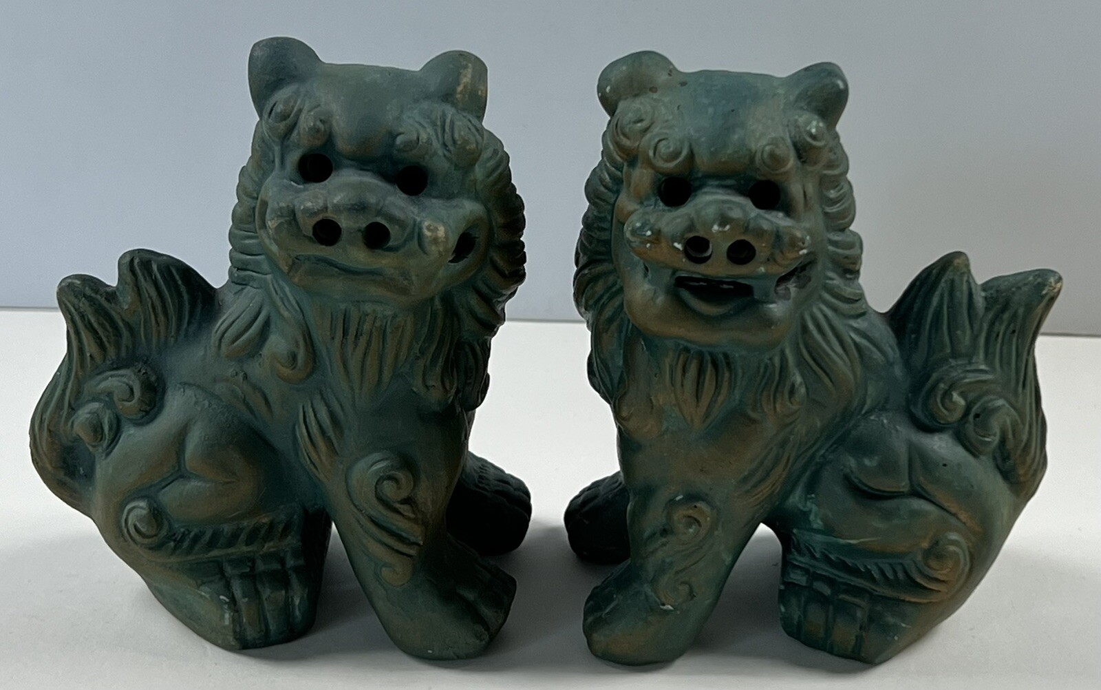 Lot of 2 Foo Dog Guardian Lion Shisa Ceramic Pottery Figurines Green Blue