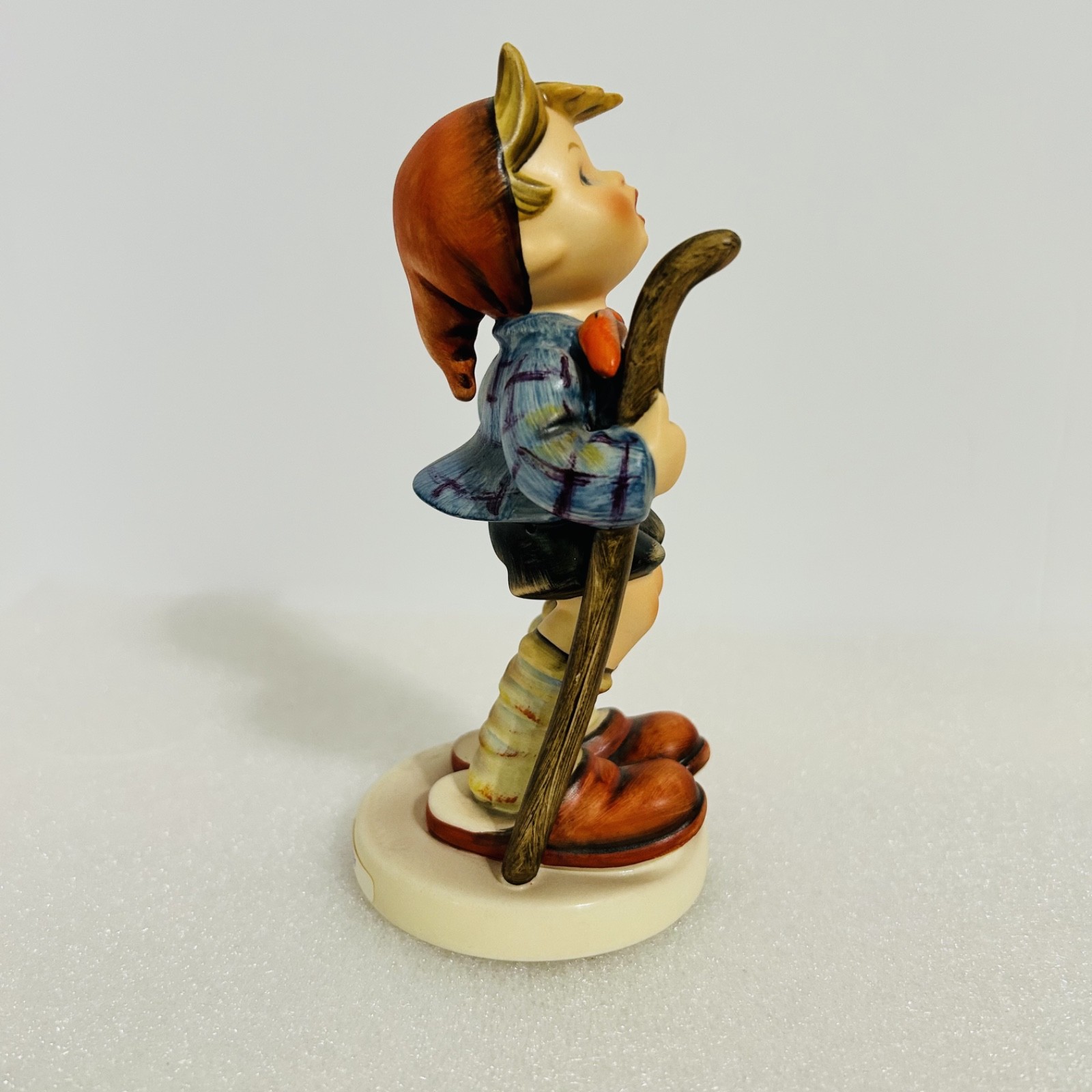 Goebel Hummel Little Hiker 16/1 Figurine W Germany 5.75 in
