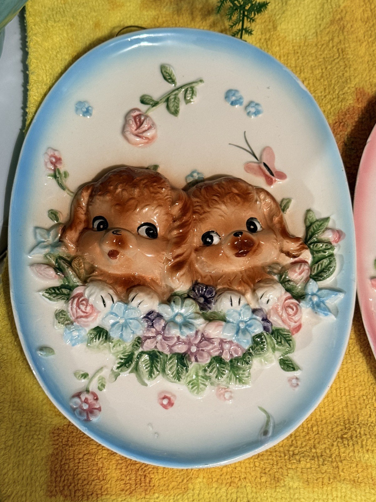 Rare Lefton Kitschy 3D Puppies and kittens ceramic Wall Plaques 914