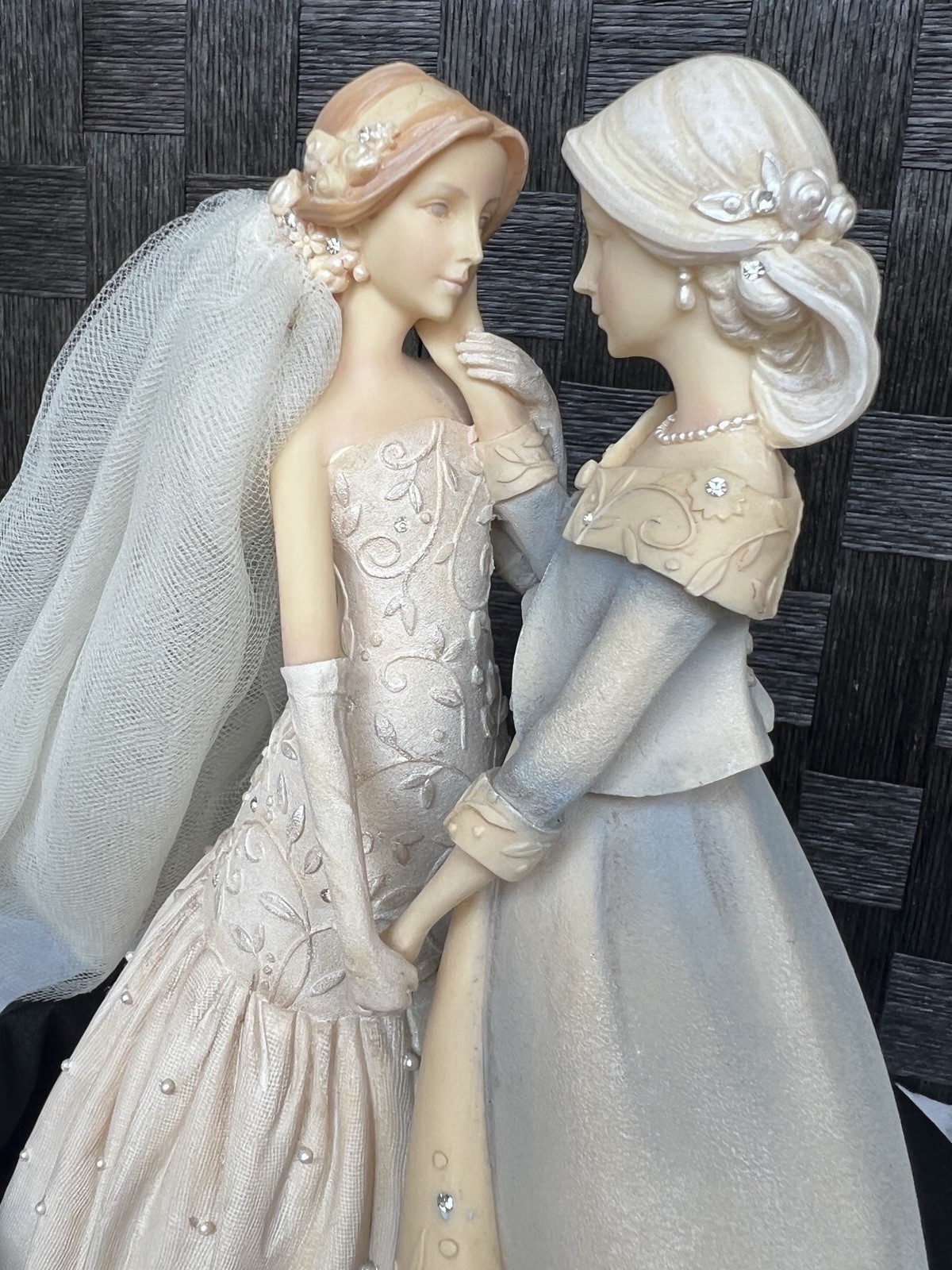 RARE Enesco Foundations Mother and Bride Figurine #4032045 Karen Hahn 2012 HTF