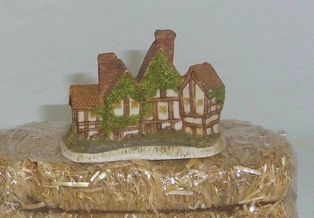 Miniature 1.5in resin Fairy Village 2 chimney Tudor style house cottage figurine