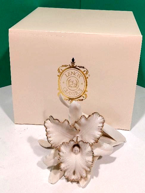 LENOX Ivory Classic CATTLEYA ORCHID — Garden Flower sculpture — — NEW in BOX