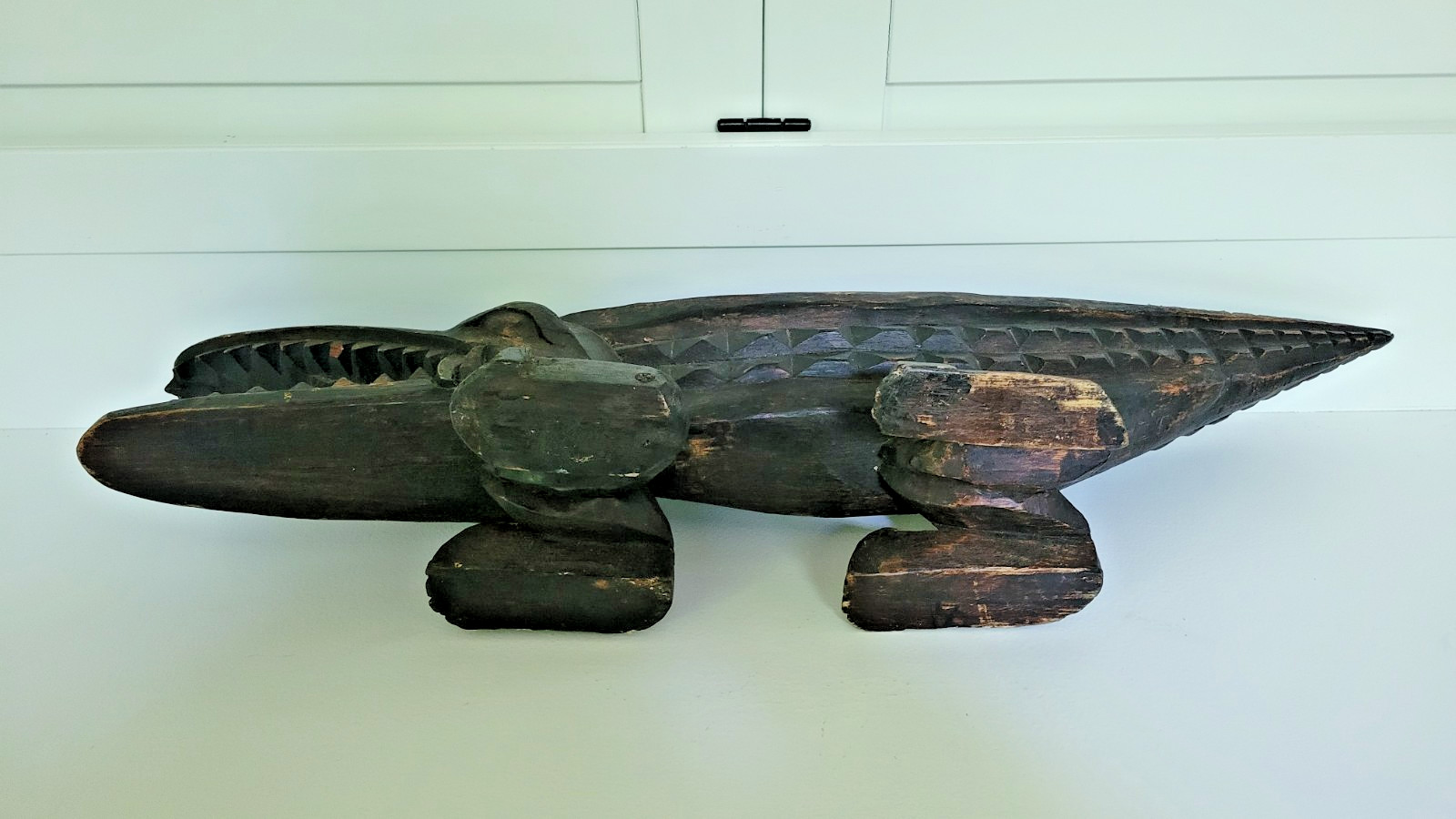 Antique Folk Art Ethnic Hand Carved Large Wood Alligator 31″ Long