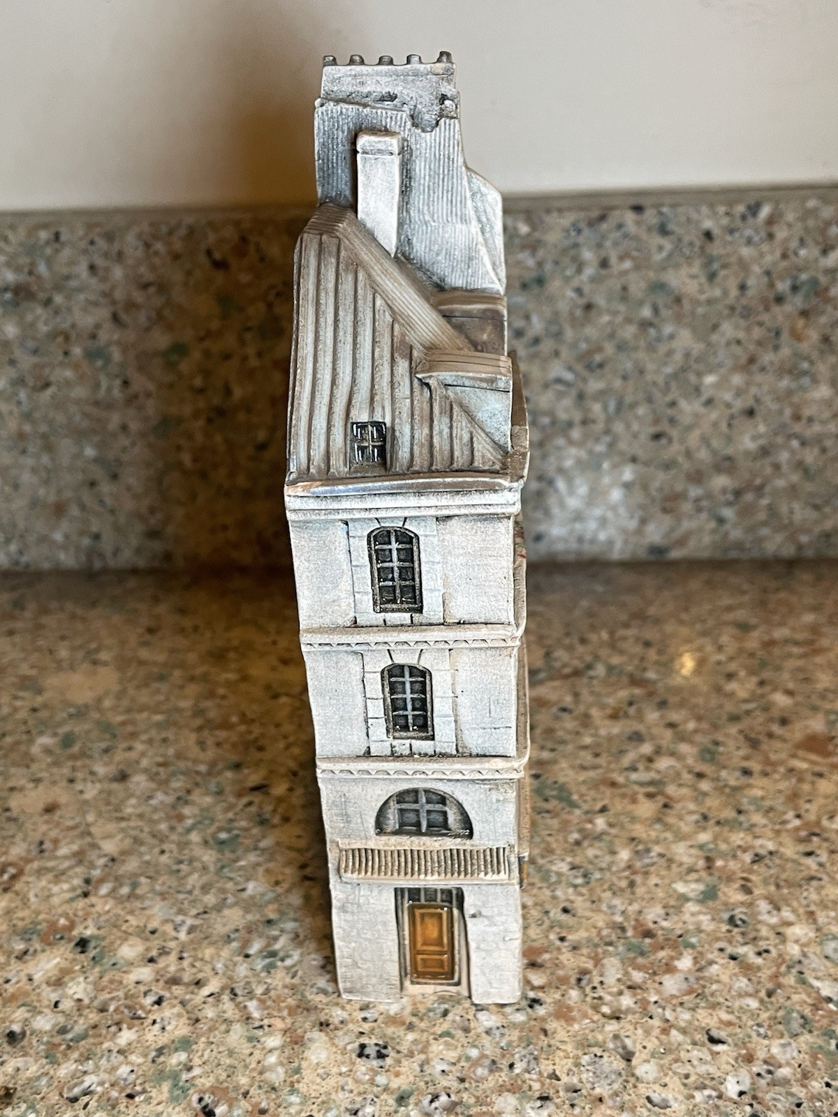 Gault France Galerie d’Art Building Figurine 5.5” Signed Architectural