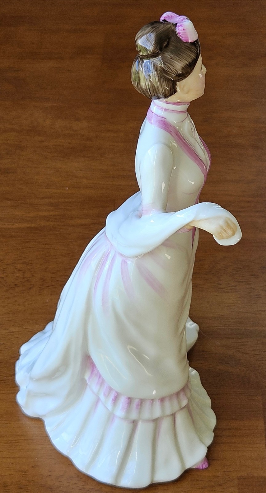VINTAGE 1996 Royal Doulton Stephanie HN3759 Collectors Roadshow Tim Potts Figure