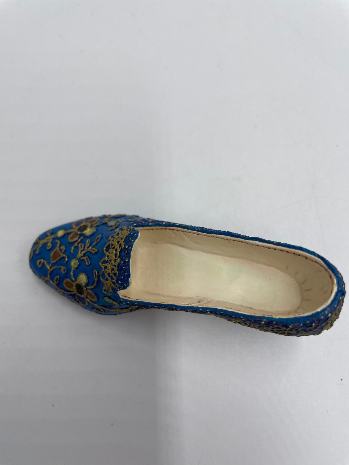 1998 Just The Right ShoeThe Empress #25012 by Raine Willitts Designs Box Papers
