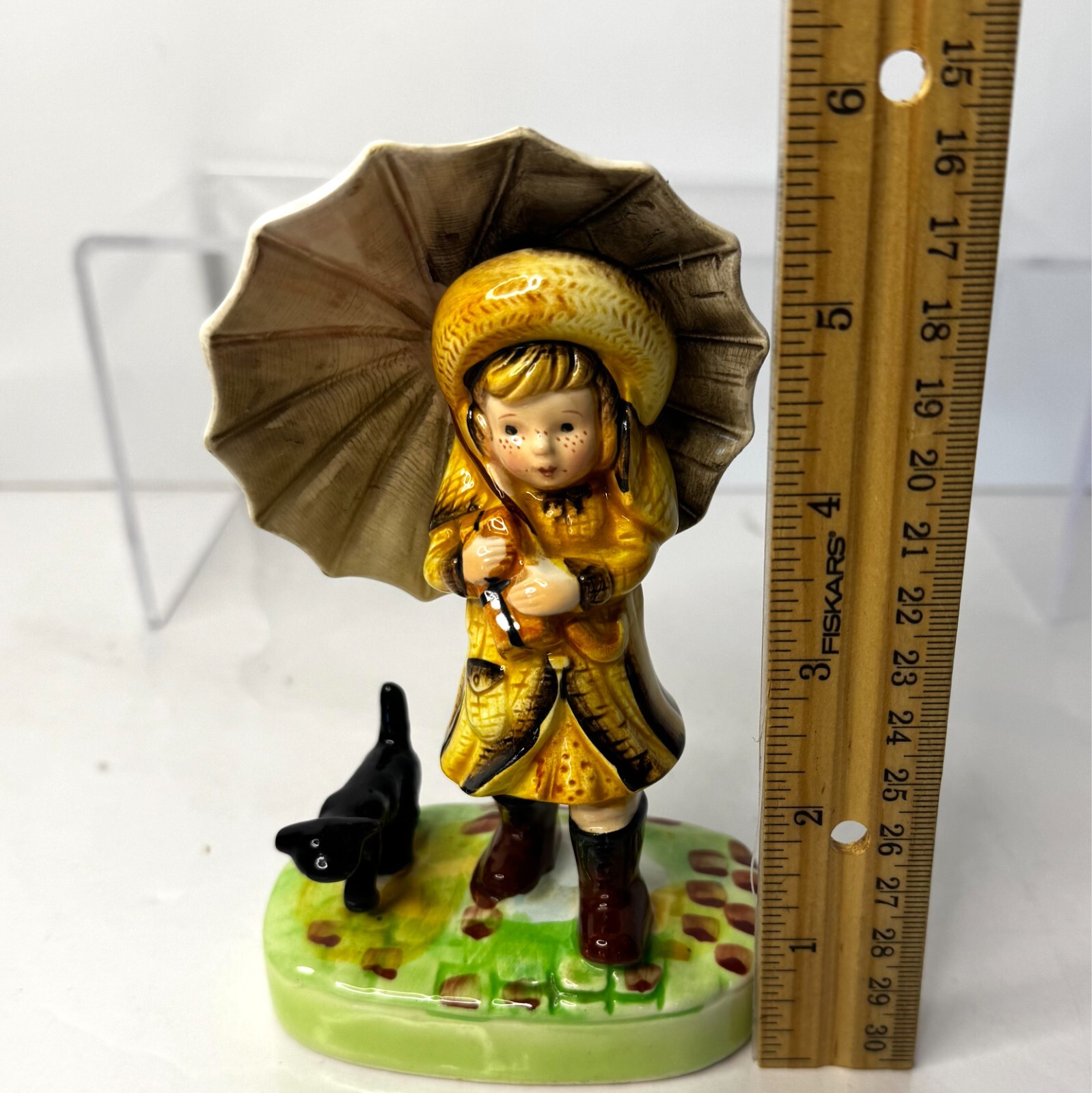 Vtg American Greetings Porcelain Ceramic 6″ Corp Girl with Umbrella Dog Figurine