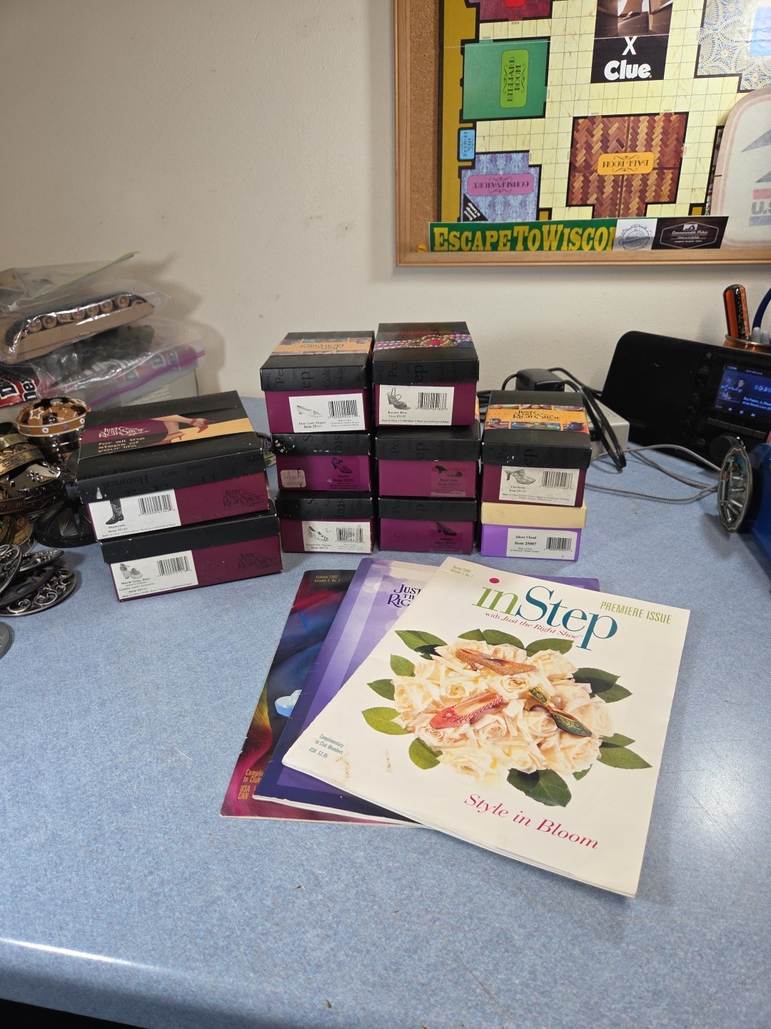 Just The Right Shoe Raine Collection Lot Of 10 And 3 In Step Magazines