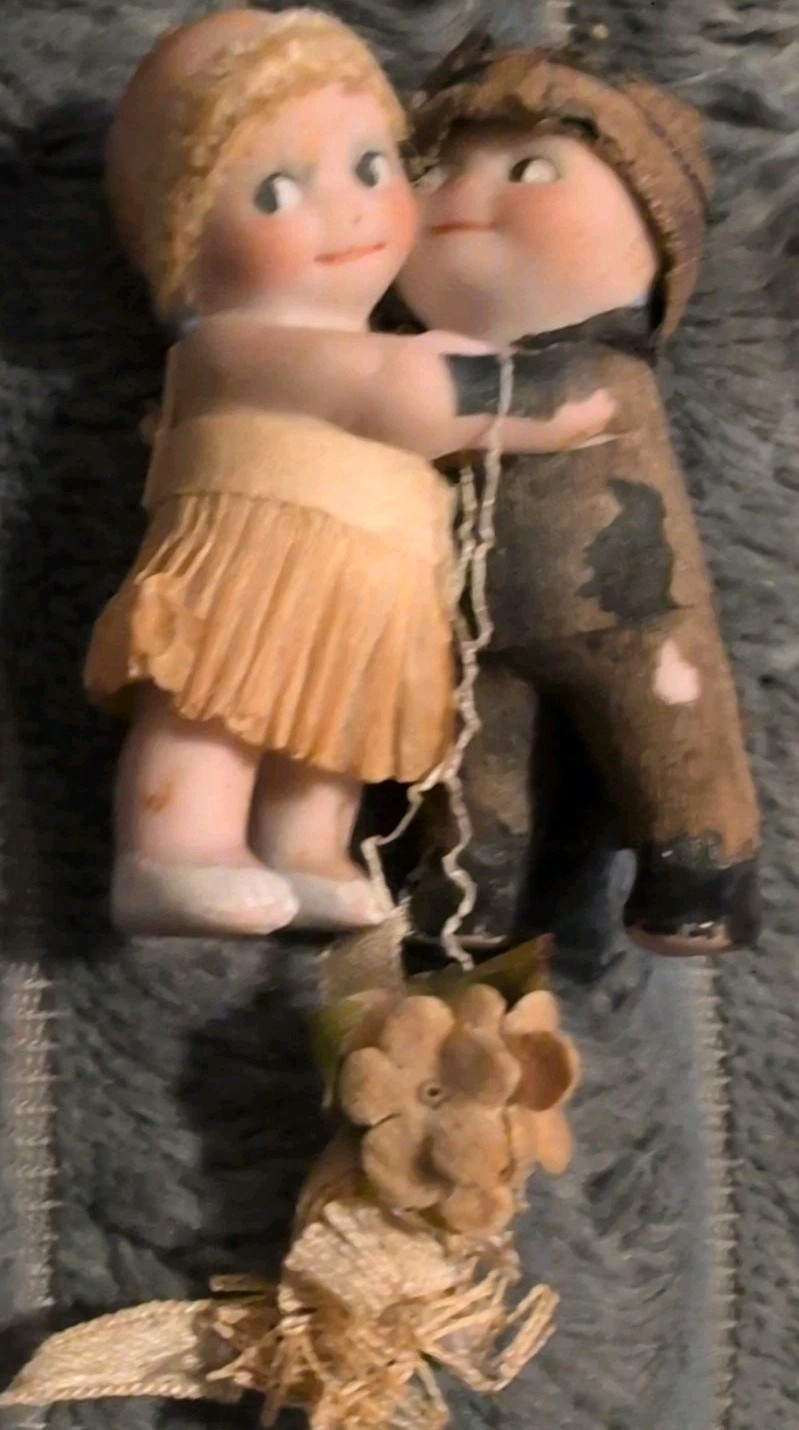Antique Bisque Kewpie figures Rose O’Neil Bride + Groom Tissue Dress 1900’s
