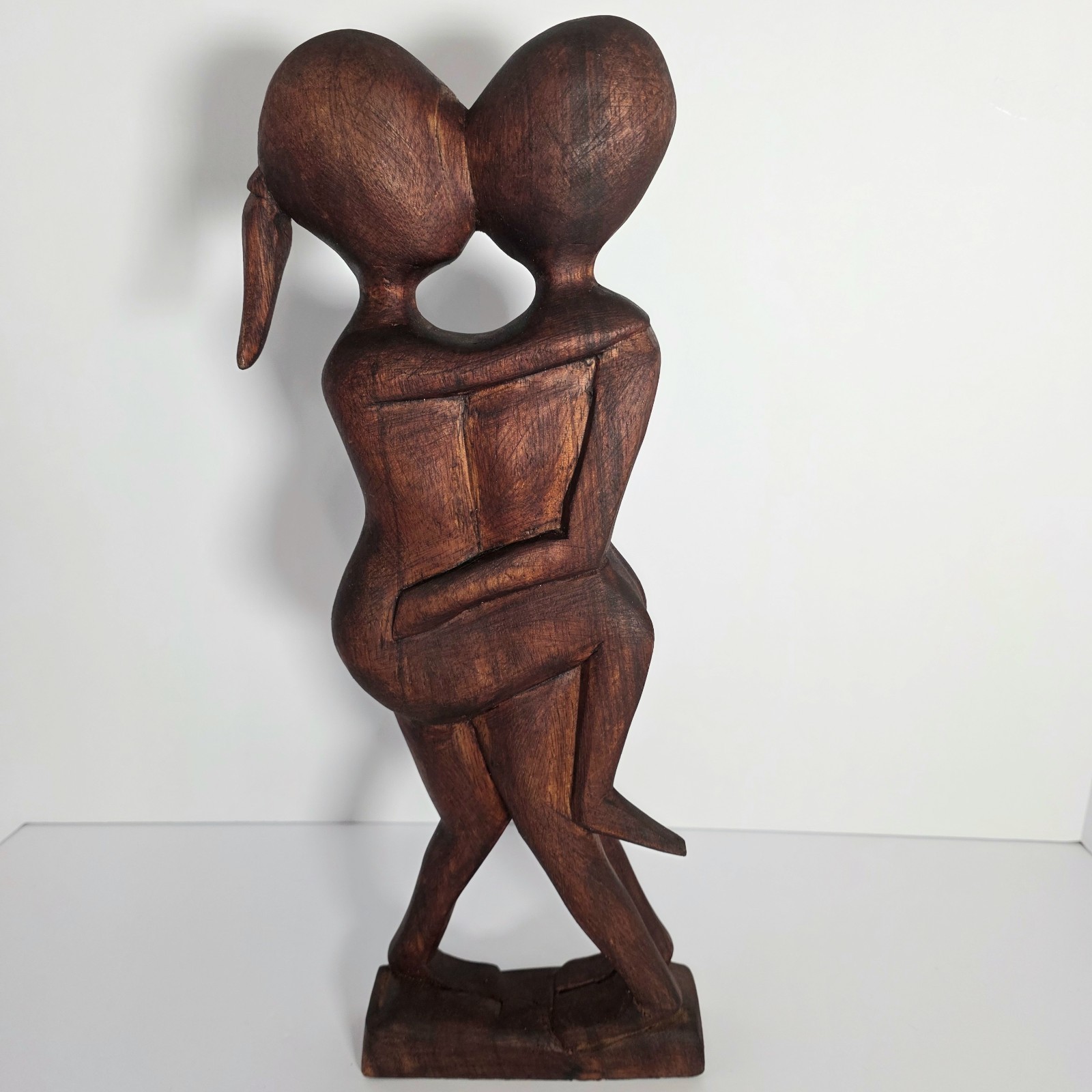 Wooden Statue 15.5″ Hand Carved Intimate Love Couple Sculpture Made In Bahamas