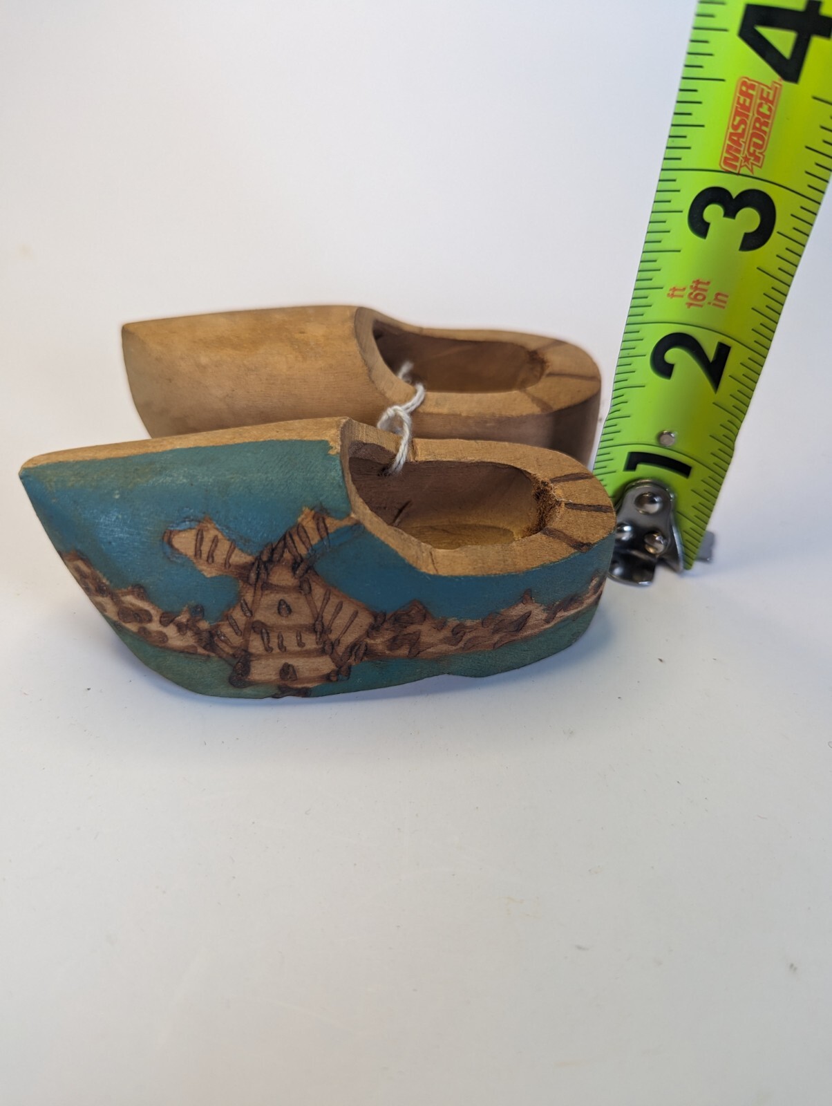 1933 Antique Wooden Shoes SOUVENIR OF CHICAGO WORLD’S FAIR Century of Progress